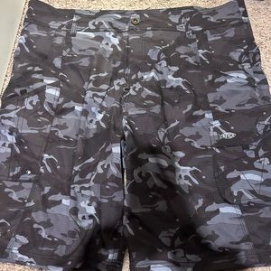 Men’s AFTCO shorts